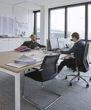 Les Maçons Parisiens, des espaces de travail individuels et collectifs