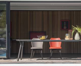 Edito charcoal wood chair