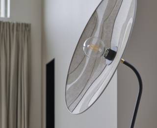 Sonia L sand floor lamp